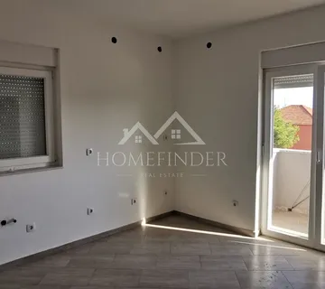 Apartman Turanj – 3(S), 77 m2, 1 VPM, blizu plaže, idealan za obitelji - Turanj, Sveti Filip i Jakov