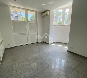 Poslovni prostor 23 m², Zagreb (Malešnica) – više namjena