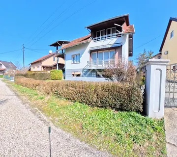 Obiteljska kuća, 190m2, TOP LOKACIJA, Oroslavje
