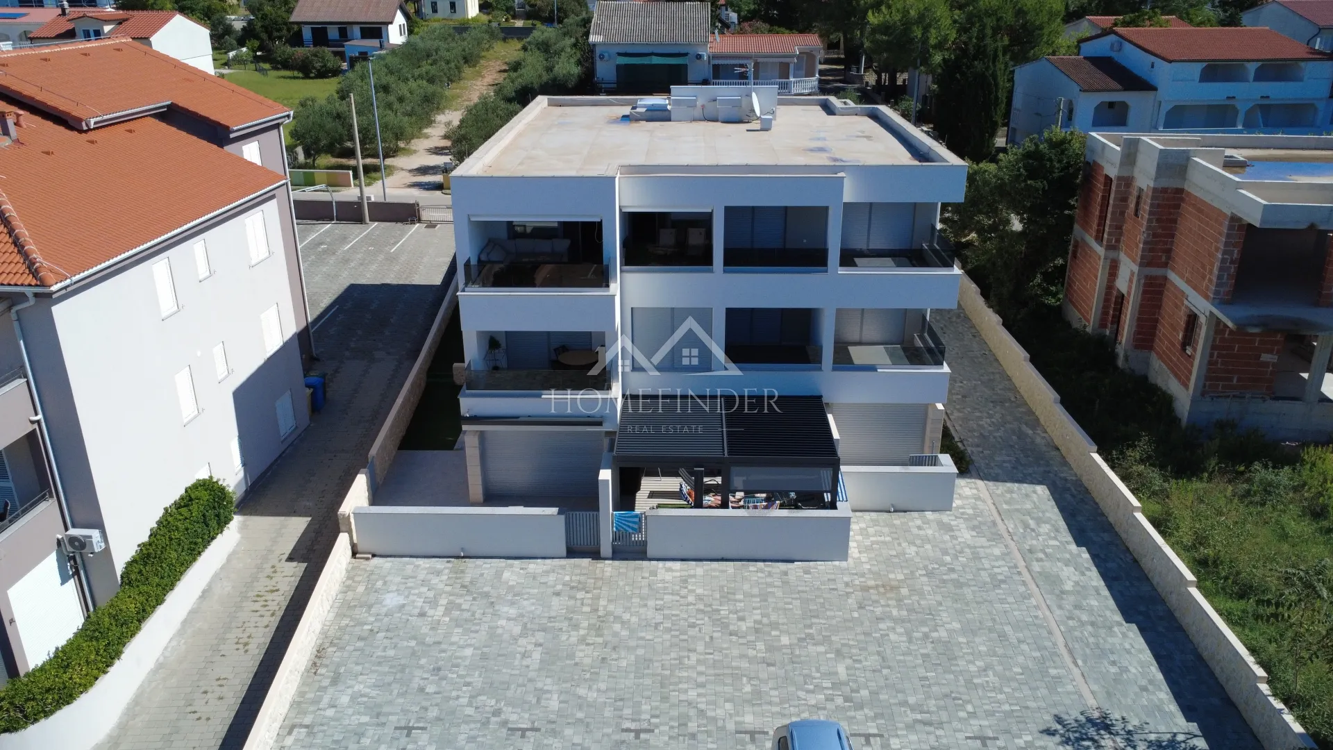 Stan s pogledom na more, 30m od mora, 74m2, 2VPM, Stara Novalja, NOVOGRADNJA - cover