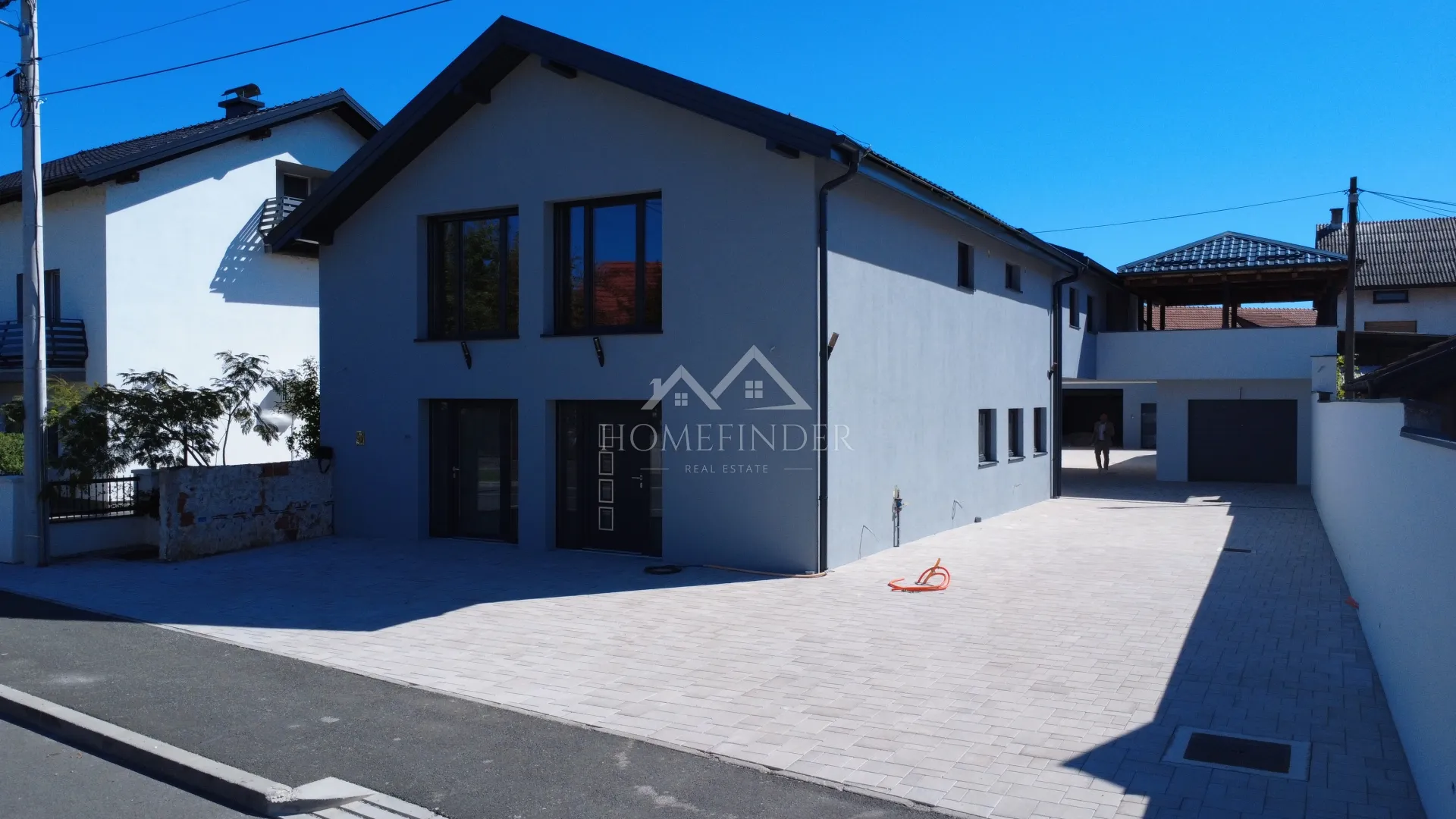 Stambeno-poslovna zgrada sa višestrukim mogućnostima, 510m2, Samobor - cover