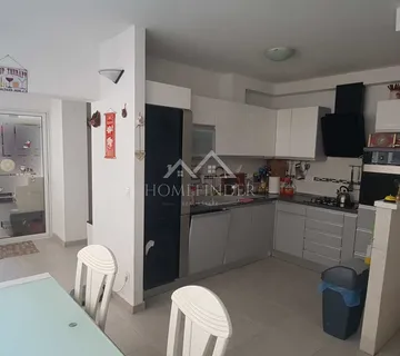 PRILIKA!! Split, 3.170 €/m2, Spinut, dvoetažni stan