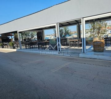 Restoran sa uhodanim poslom i apartmanima, Bibinje, 500m2 - cover