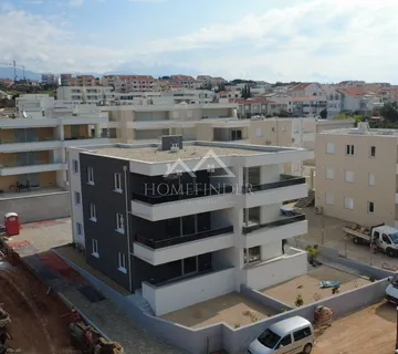 Stan s pogledom na more, 94m2, Novalja, NOVOGRADNJA - cover