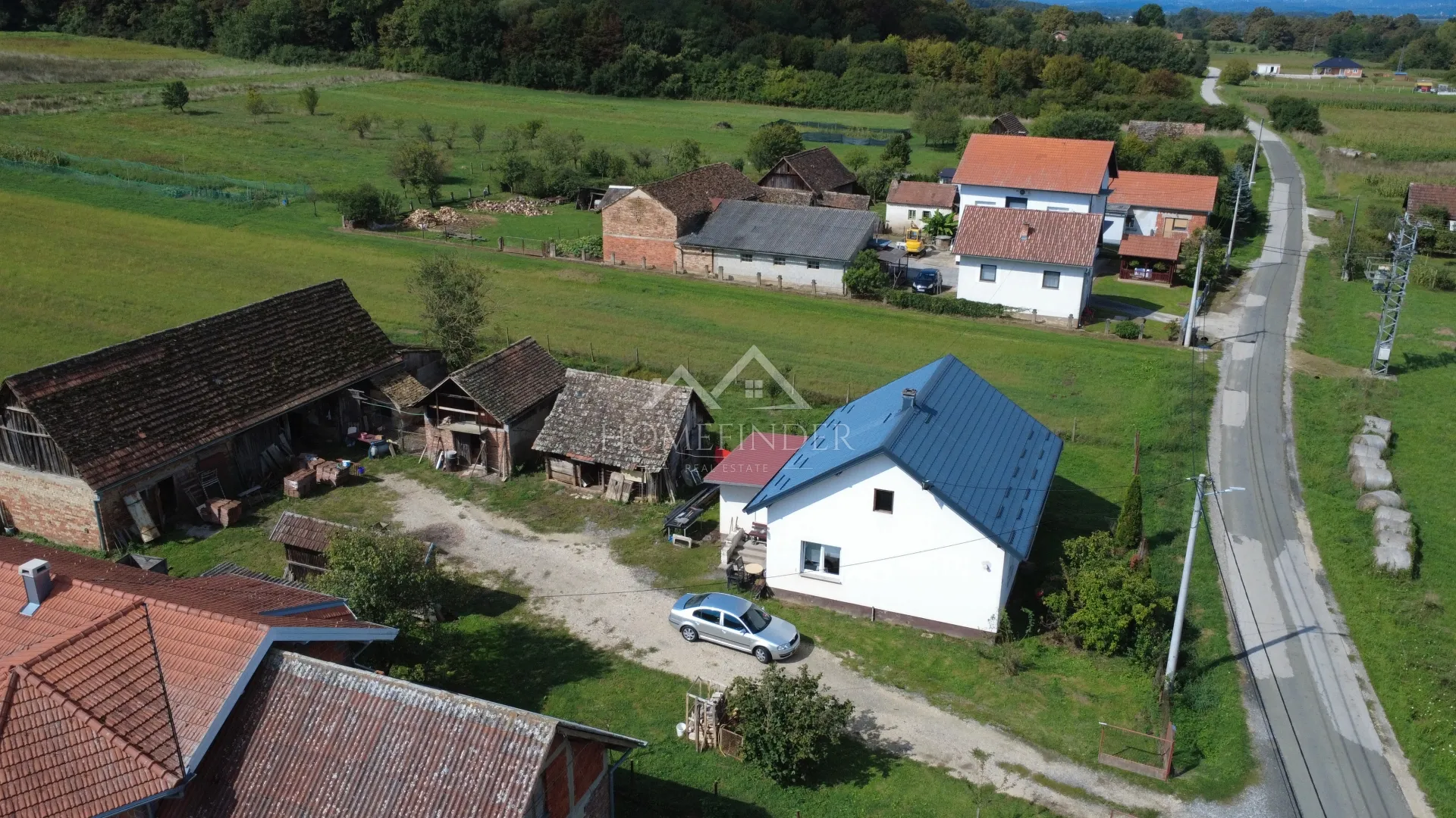 Kuća s velikim zemljištem, 106m2, Dugo Selo - cover