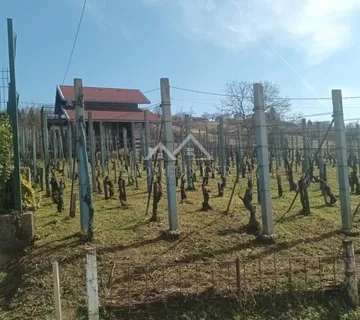 Građevinsko zemljište s objektom 808 m2 – Kladje (Samobor)  - cover