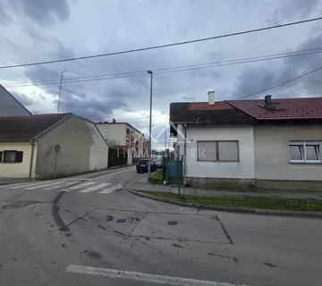 Kuća, 62m2, Tomićev Put, Za adaptaciju - cover