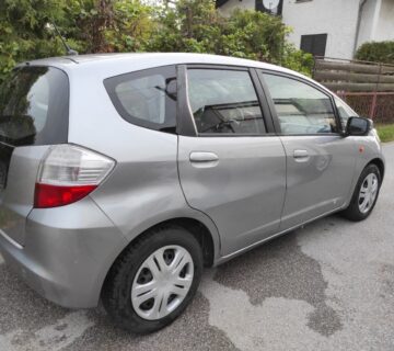 Honda Jazz 1,2i izvrsna 1.vl noviji model može kartice do 36 rata - cover