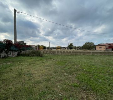 Rovinj, građevinsko zemljište 1.400m2 sa pogledom na more - cover