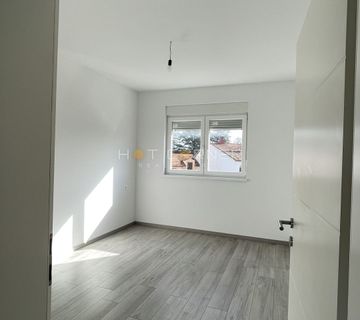 Valdebek, novi stan s garažom, uporabna, 122 m2 - cover