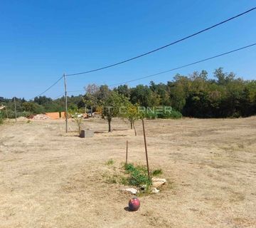 Okolica Labina, građevinsko zemljište 1.350m2 - cover