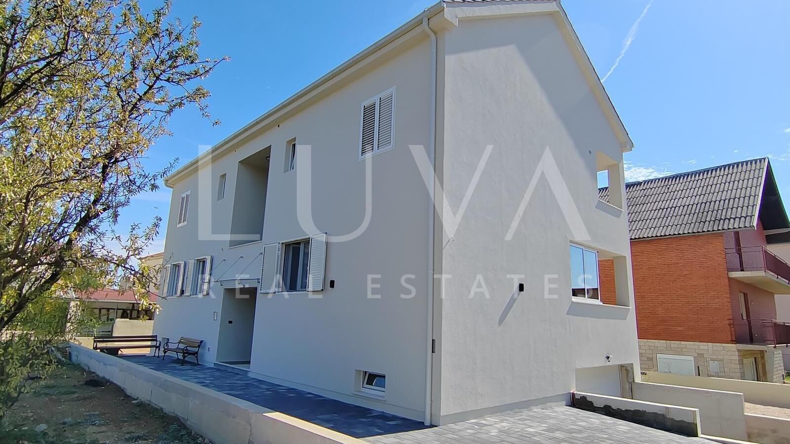 house-for-sale-kastel-Stafilic-split-croatia-luva-real-estate_27_crop_watermark_6_1711993979