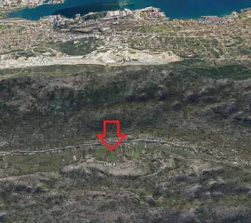 SOLIN BLACA POLJOPRIVREDNO ZEMLJIŠTE 989 I 1158 M2 - cover