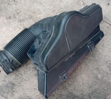 AUDI Q3 11-14 Usis zraka na veznom limu 8u0805962c - cover