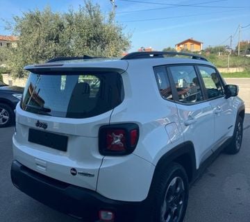 Jeep Renegade 1,6  - cover