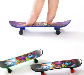 Mini skateboard igračka - cover