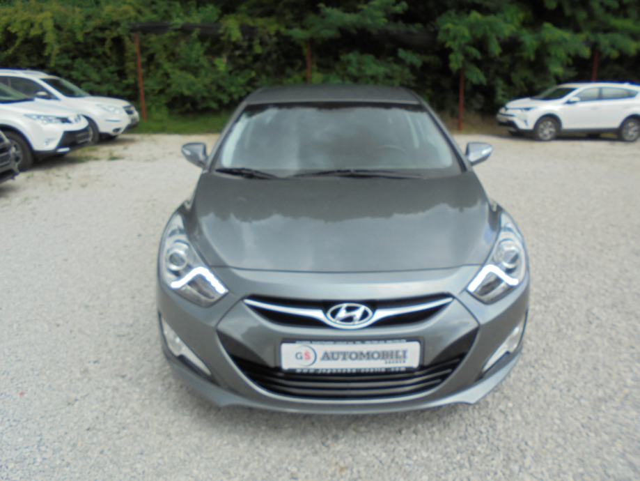 hyundai-40-1.7-crdi-navigacija-tempomat-kamera-led-alu-16-pdc-slika-225196908