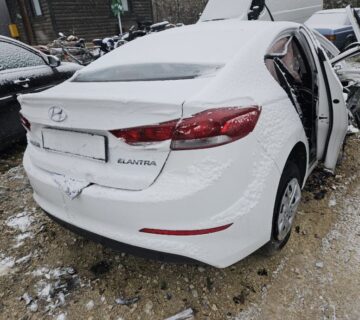 Hyundai Elantra 1,6 CRDI - cover