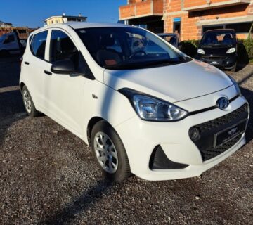 Hyundai i10 1,0 ++rata 98 eur/mj. / KLIMA / SERVO++ - cover