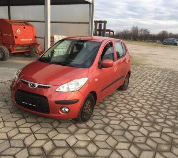 Hyundai i10 1,1 VELIKA RASPRODAJA - PREKO 200 VOZILA - cover