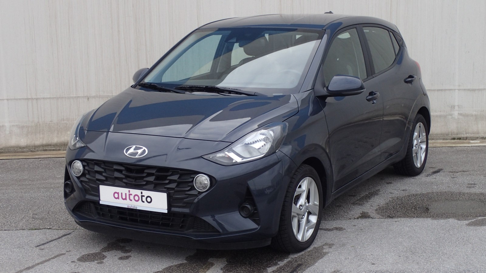 hyundai-i10-10-automatic-benzin-rabljeno-vozilo-at-638385987496246348_1600_900