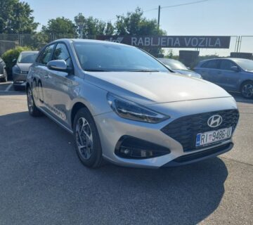 Hyundai i30 1,0 T-GDI 100 KS Premium ***TESTNO VOZILO*** - cover