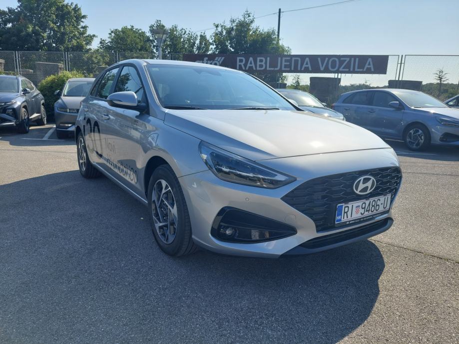 hyundai-i30-1.0-t-gdi-100-ks-premium-testno-vozilo-slika-225683548