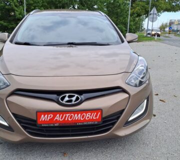 Hyundai i30 1,4 CRDi-2014gd.md-climatronic-led,192tkm,rg.10/24,KARTICE - cover