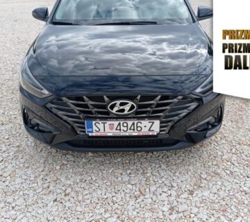 Hyundai i30 1.5DPi - cover