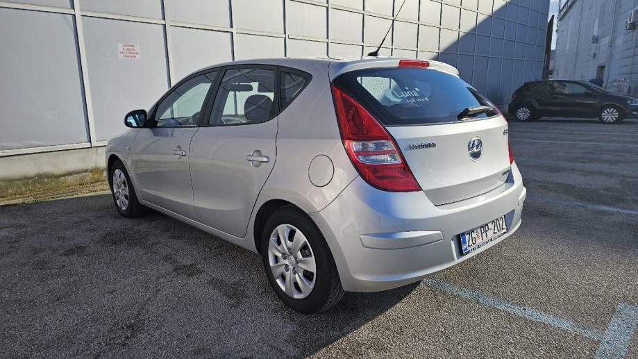 hyundai-i30-1.6-crdi