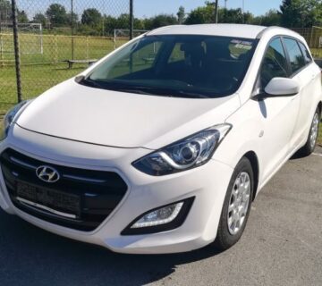 Hyundai i30 CW 1,4 CRDi može na kartice do 36 rata - cover