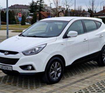 HYUNDAI iX35 1.7 CRDi LIFE - *PRVI VLASNIK-ORIGINAL STANJE-SERVISNA* - cover