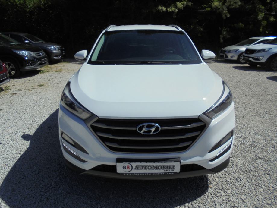 hyundai-tucson-1.6-gdi-navigacija-tempomat-kamera-led-alu-17-pdc-slika-219377750