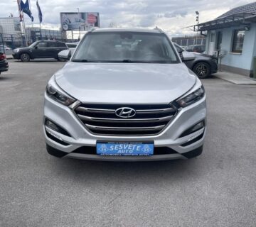 Hyundai Tucson 1.7 CRDi Navigcija, Kamera - cover