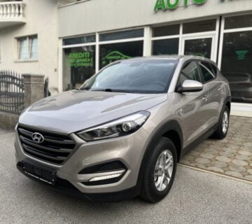 Hyundai Tucson 1.7. CRDI - cover