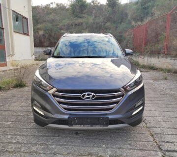 Hyundai Tucson 1,7 CRDi, LED, navi, 2xpdc,kamera,GARANCIJA 12 MJESECI - cover