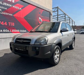 Hyundai Tucson 2,0 CRDi, HR VOZILO-ALU-KLIMA-TOP - cover