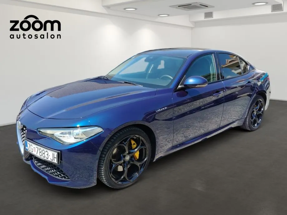 Alfa Romeo Giulia 2,2 JTD Veloce Q4 - cover