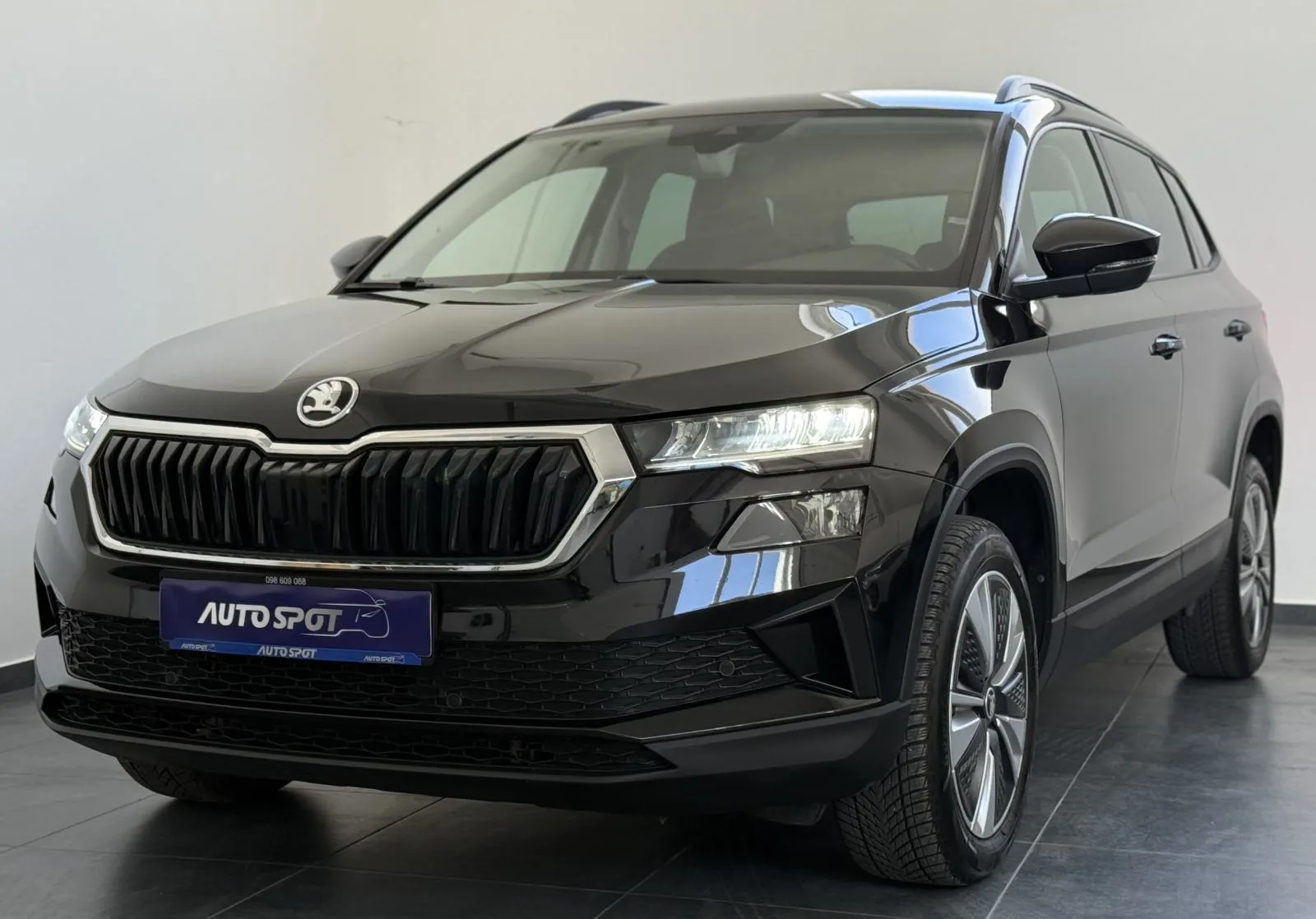 Škoda Karoq 2.0 TDI DSG•ACC•LANE ASSIST•JAMSTVO 24MJ•LEASING 0% UČEŠĆA - cover