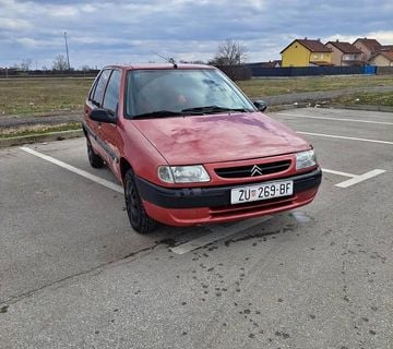 Citroen Saxo 1.1i - cover