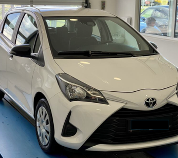 Toyota Yaris 1.0 - cover