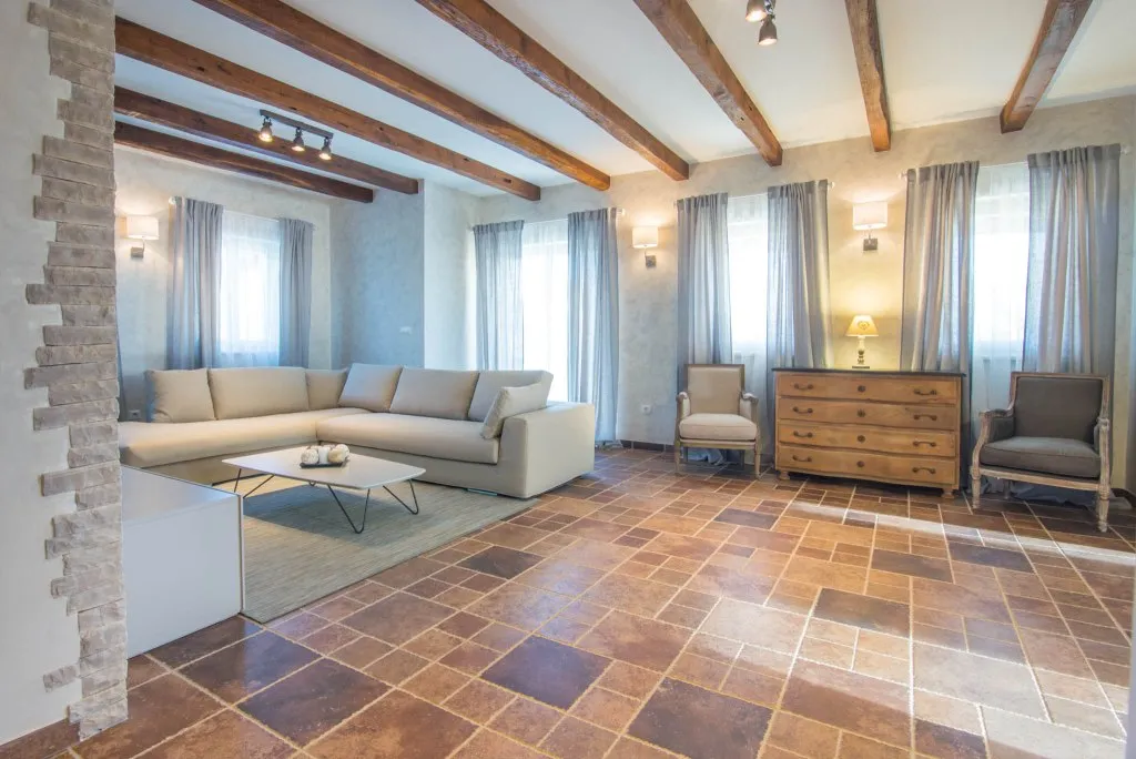 Šivanje po mjeri, montaža mehanizama i zavjesa. - cover