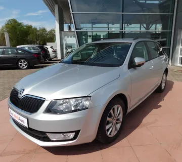 Škoda Octavia Combi Style 1.6 TDI DSG - cover