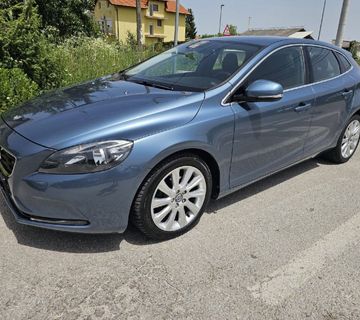 Volvo V40 D2  - cover