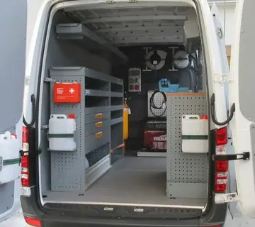 Police za Mercedes Vito | Store Van | Profesionalna oprema - Osijek