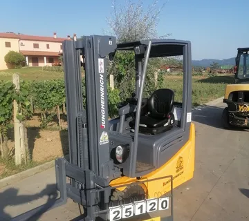 Jungheinrich Efg215 Ge115 Dz450 - Akcija - Buzet