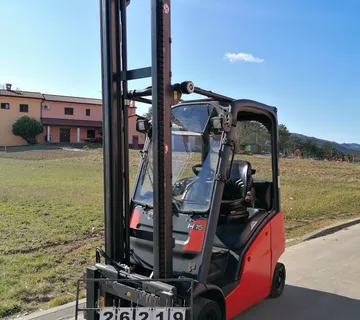 Čeoni Plinski 1600 kg LINDE H16T-01 - Buzet