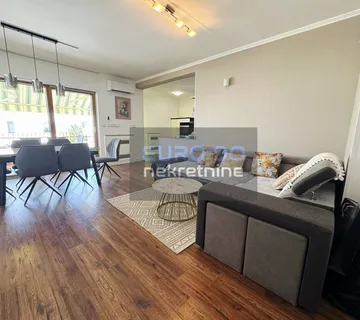 Zadar/borik-Namješten Dvosoban Stan 1.kat, 79 M2 S Pogledom Na More !!
