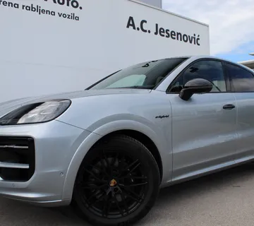13500 Porsche Cayenne E-Hybrid Coupé Black Edition - Čakovec