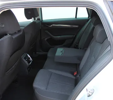 13619 Škoda OCTAVIA Combi Style 2.0 TDI - Čakovec